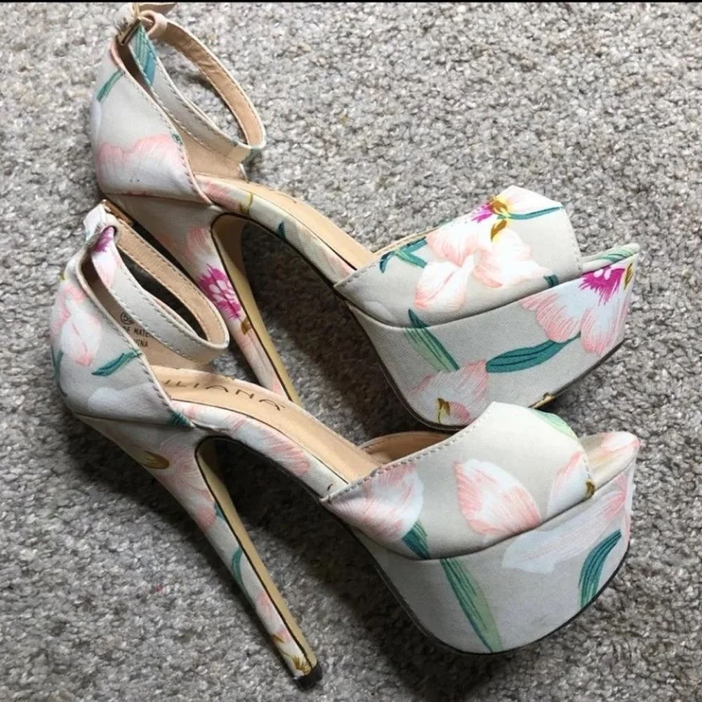 Liliana Heels! Size 5.5!